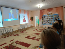 Республиканское родительское собрание «Разговор с родителями о важном: комплексная безопасность детей и подростков» Республиканское родительское собрание «Разговор с родителями о важном: комплексная безопасность детей и подростков».
